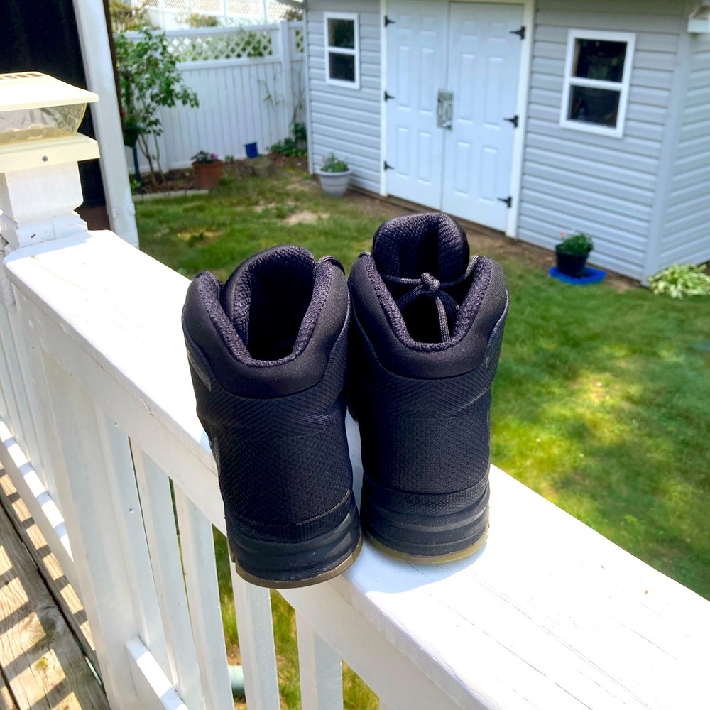 Timberland Boots Size 8.5 mens - Picture 11 of 13